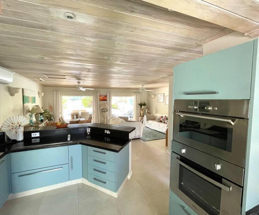 Nanpa, Luxury Family Three Bed Villa, St James West Coast, Private Pool Saint James Exterior foto